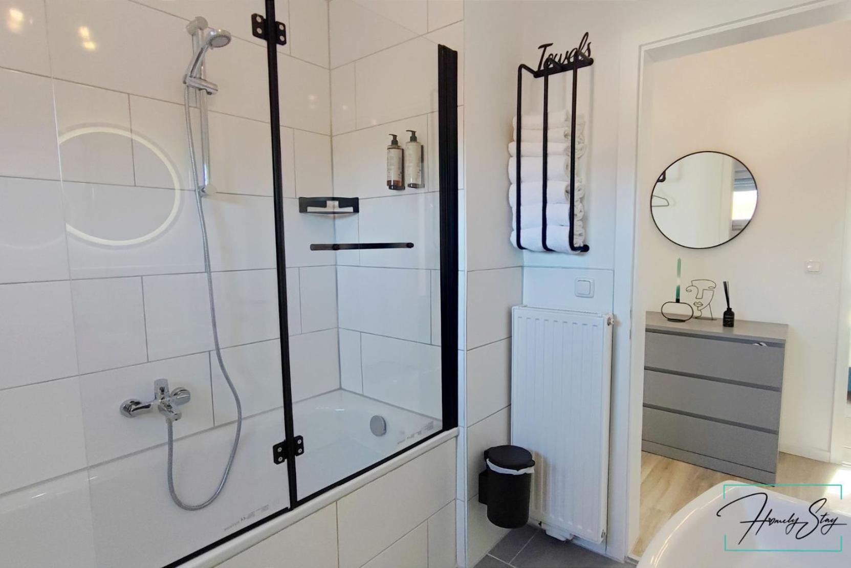 Homely Stay - Urban Oasis Apartments Moosburg an der Isar المظهر الخارجي الصورة